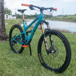 Yeti SB5 Turq-Fox Factory 