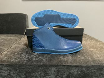 Size 8 - Jordan Instigator 2015 “French Blue”