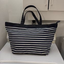 👜 Stylish Striped Tote Bag – Like New!