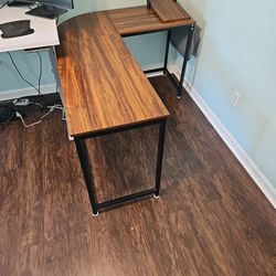Corner Desk