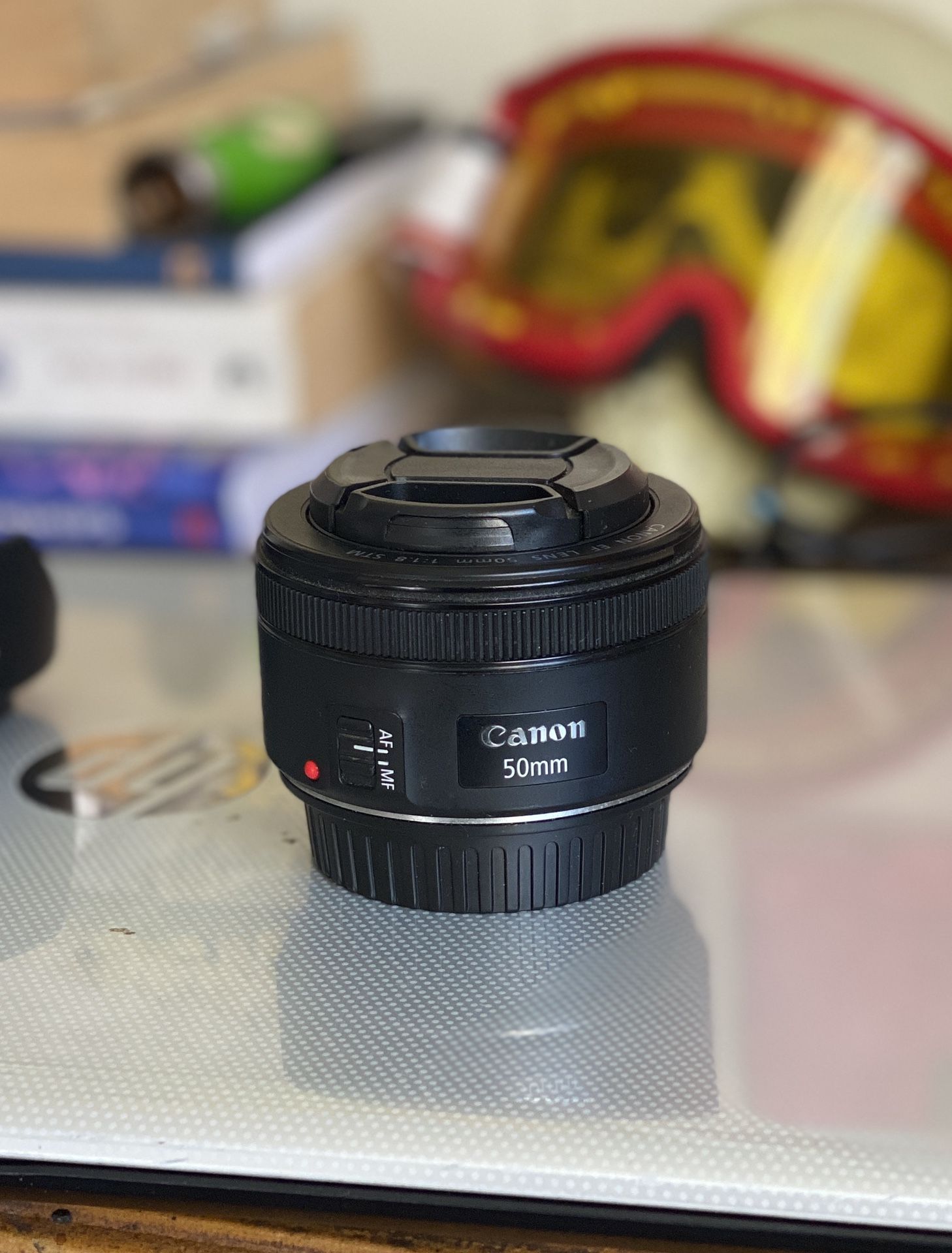 Canon 50mm f/1.8