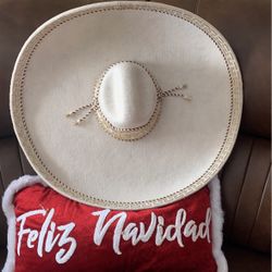 Sombrero Charro Para Alguien Que Trabaja En Mariachi