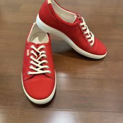 ECCO Women's Soft sneakers 7 in Chili Red
