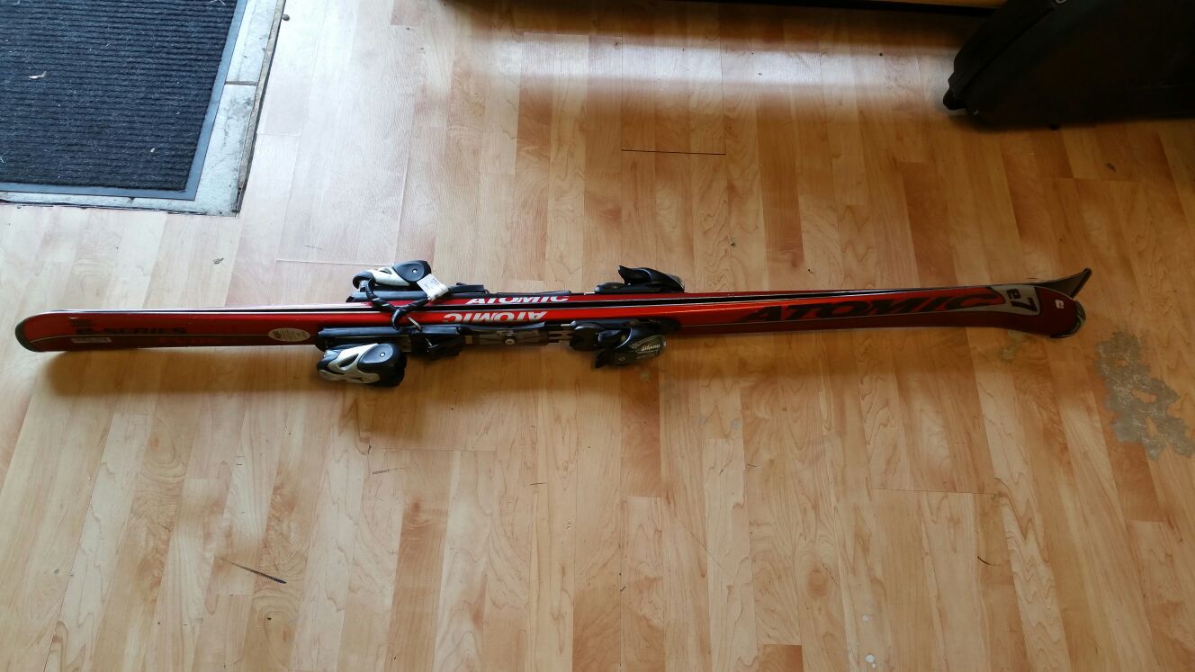 Atomic E7 skis (168 cm) with boots for Sale in Yorkville, IL OfferUp