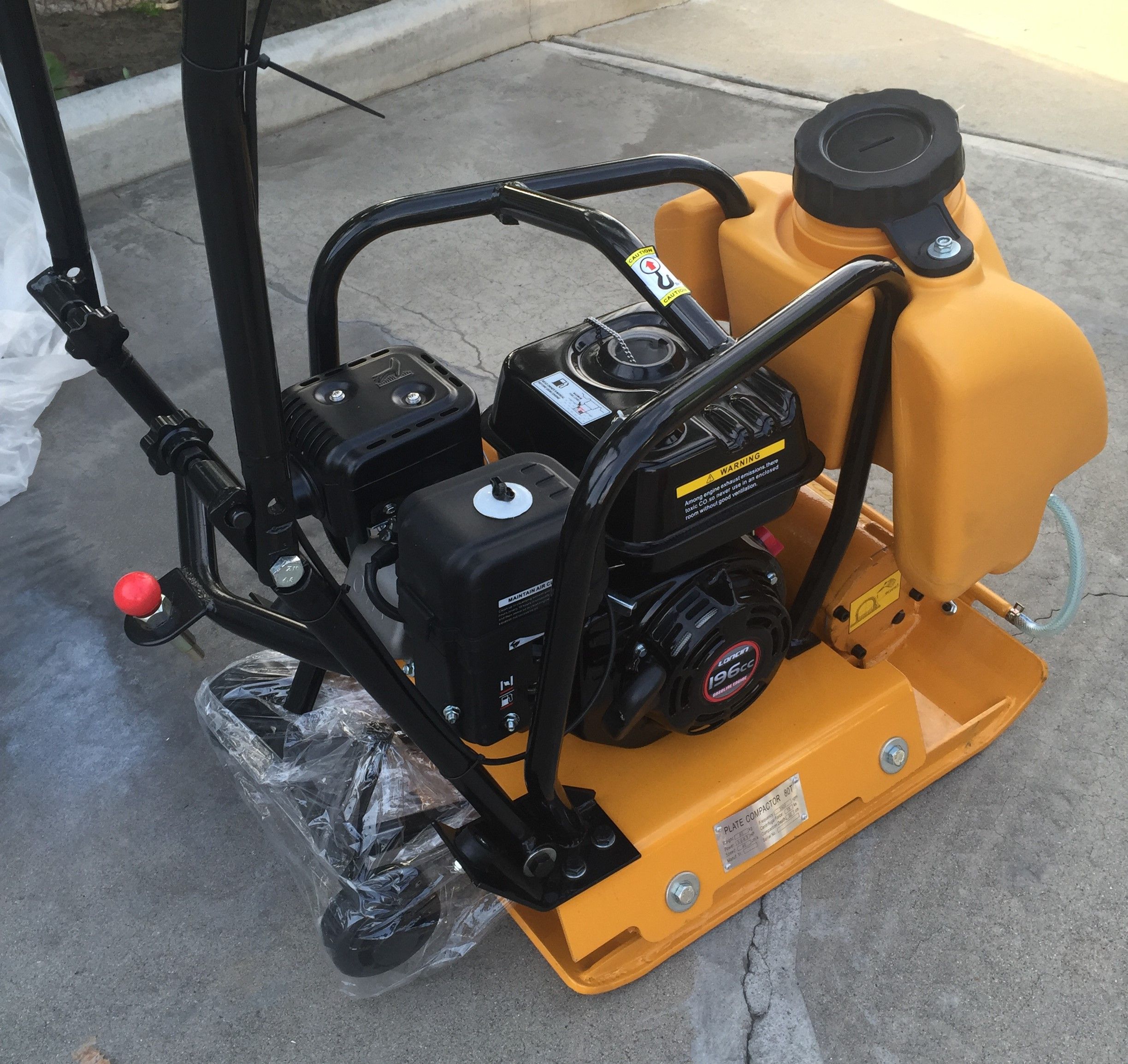 6.5 Heavy Duty Gas Plate Compactor, Walk Behind Tamper Rammer With Water Tank