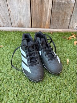 Kids football cleats adidas size 3.5