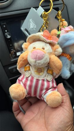 Disneyland Tiger & Eeyore