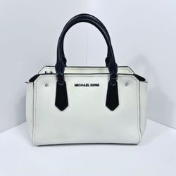 Michael Kors Hayes MD Messenger Bag - White/Black Leather