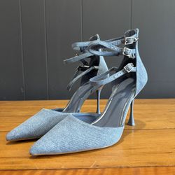 Gianni Bini Denim Blue Pointed Toe Heels with Ankle Straps - Size 8.5M