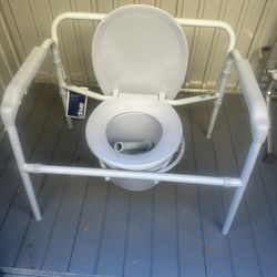 Large size bedside commode