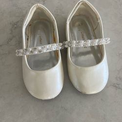 Toddler Ivory Ballet flats 6