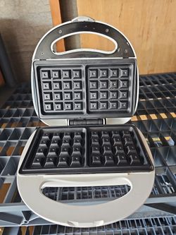 Waffle maker