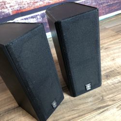 Yamaha Book Shelf Speakers   Very Small   Sound Quality Awesome