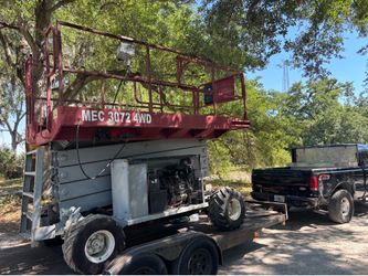 Mec 3072 4WD scissor lift