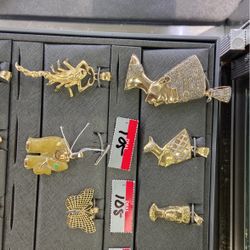 Pendants 