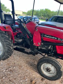 Mahindra Tractor with Front Loader