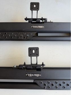 Realtruck Go Rhino Dominator Extreme DT Side Steps
