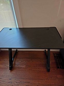 Gaming desk