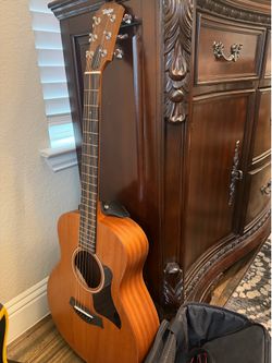 Taylor guitar