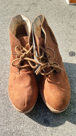 Kelsi Dagger Fanetta Women’s Size  Brown Suede Wedge Ankle Lace Up Booties