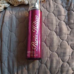 Pais Hilton Fragrance