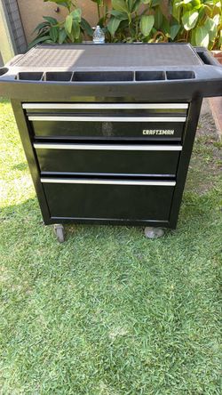 CRAFTZMAN TOOL BOX