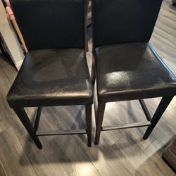 Black Bar Stools 