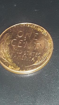 Wheat penny 1958d rare never see one sameone. Uncirculated ms67 and circulated average adverse. And shadow of indiand head in bright side