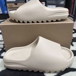 Adidas Yeezy Slide Bone Size 11