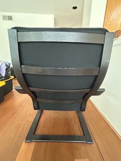 Black Lounge Chair / Accent Chair – Priced to Sell