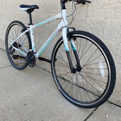 High End  :  CANNONDALE : Hybrid  : MEDIUM 