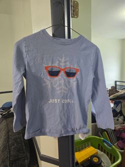 Shirt size 8 boys
