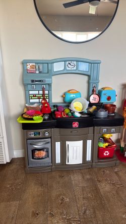 Play kitchen