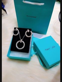 T-FANNY Necklace & Earrings Set 