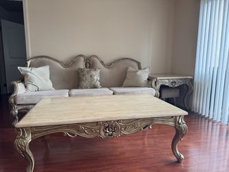 Elegant Rococo Carved Living Room Furniture Set (Gold / Champagne Finish)
