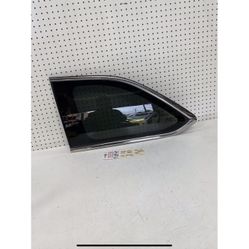 2014 2019 TOYOTA HIGHLANDER LEFT REAR QUATER GLASS OEM