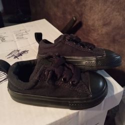 Toddler Black Converse Size 5