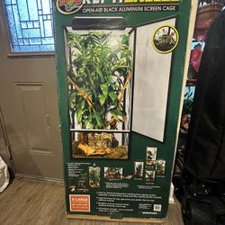 XL Chameleon Cage Unopened 
