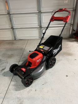 Milwaukee M18 FUEL Brushless Cordless 21 in. Walk Behind Dual Battery Self-Propelled Mower (Battery Not Included)