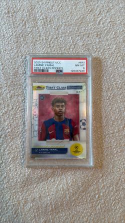 Lamine Yamal rookie card psa8