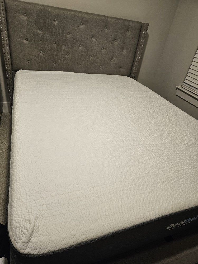 Queen Size Bed With Bed Frame