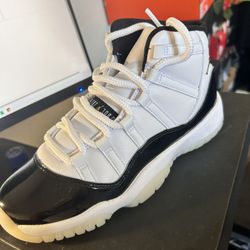 Shoes with Boxes for Sale 
