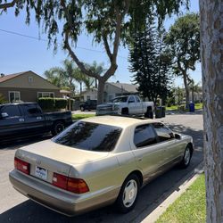 1999 Lexus LS 400 on offerup