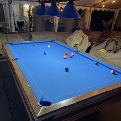 9ft Pool Table With Light 