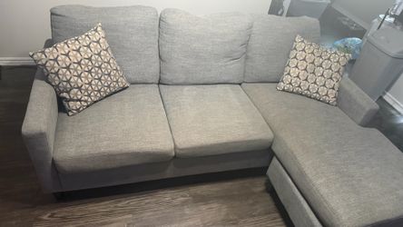 Gray Sectional Couch – Great Condition