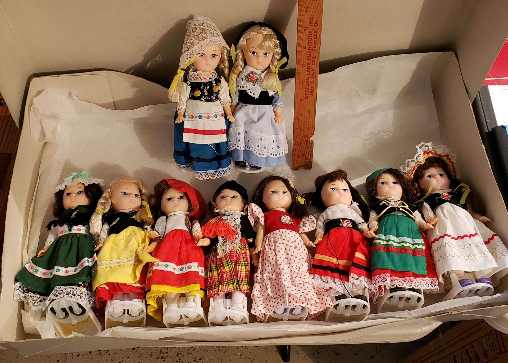 10 Vintage “Dolls of the World” new with stands