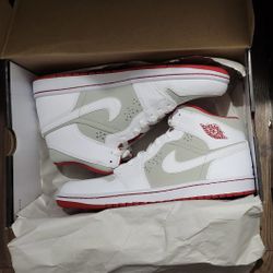 Jordan Hare 1s