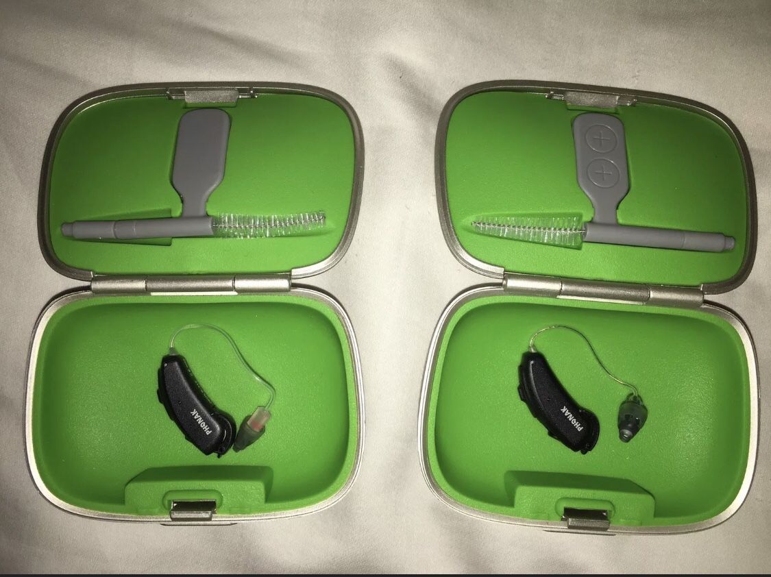 PHONAK Hearing Devices