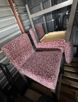 Red barstools with removable cover covers