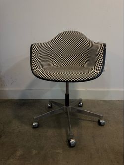 2019 - Authentic Herman Miller Eames Upholstered Task Arm Chair | Alexander Girard Checkerboard Fabric | Swivel Office Chair